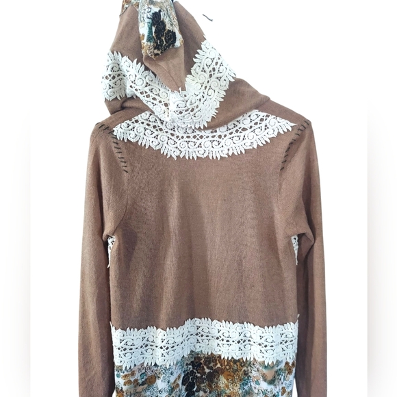 Gimmicks by BKE Floral Paisley Open Front Sweater Cardigan - Picture 5 of 8